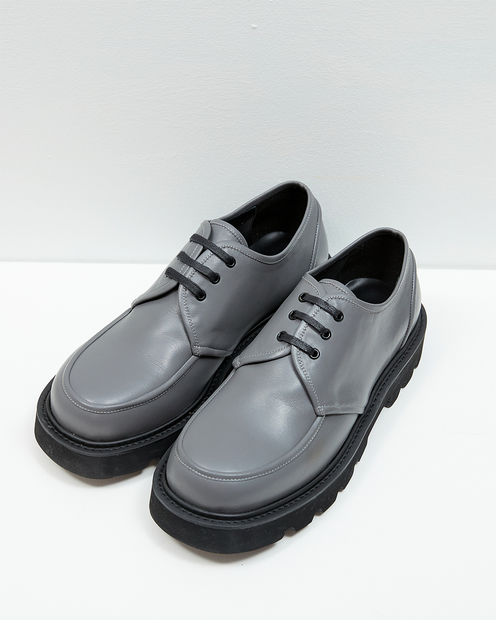 LEATHER PIPING DETAIL DERBY SHOES GREY(RH202) [주문 제작]